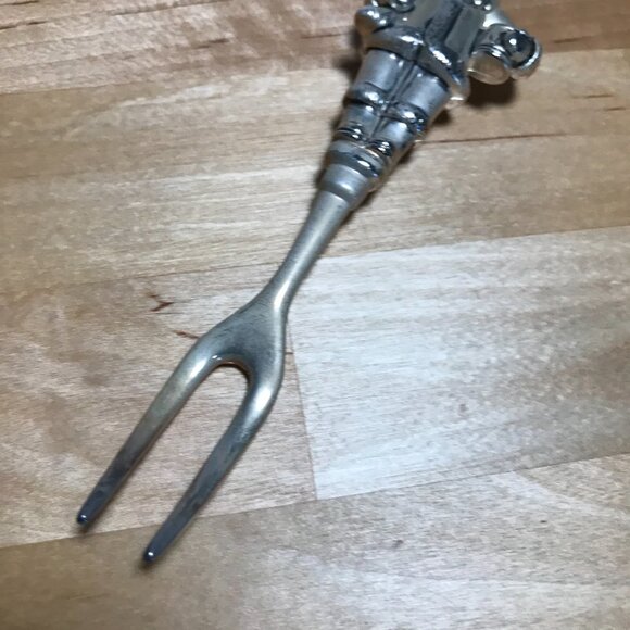 Vintage Wallace Silversmiths Silver Plated Holiday Christmas Santa Claus Fork - Picture 6 of 7